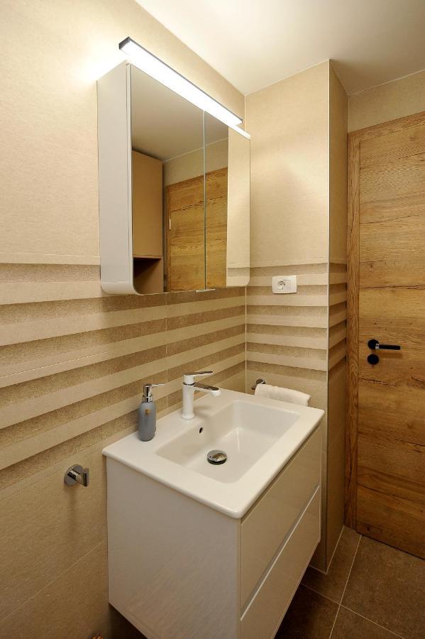 Carruba Split Apartment Exterior photo