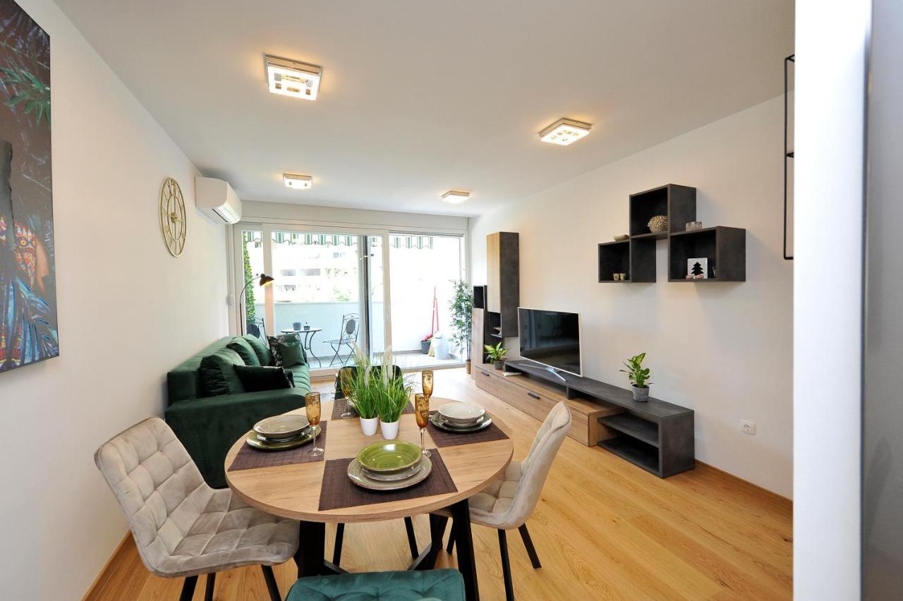 Carruba Split Apartment Exterior photo